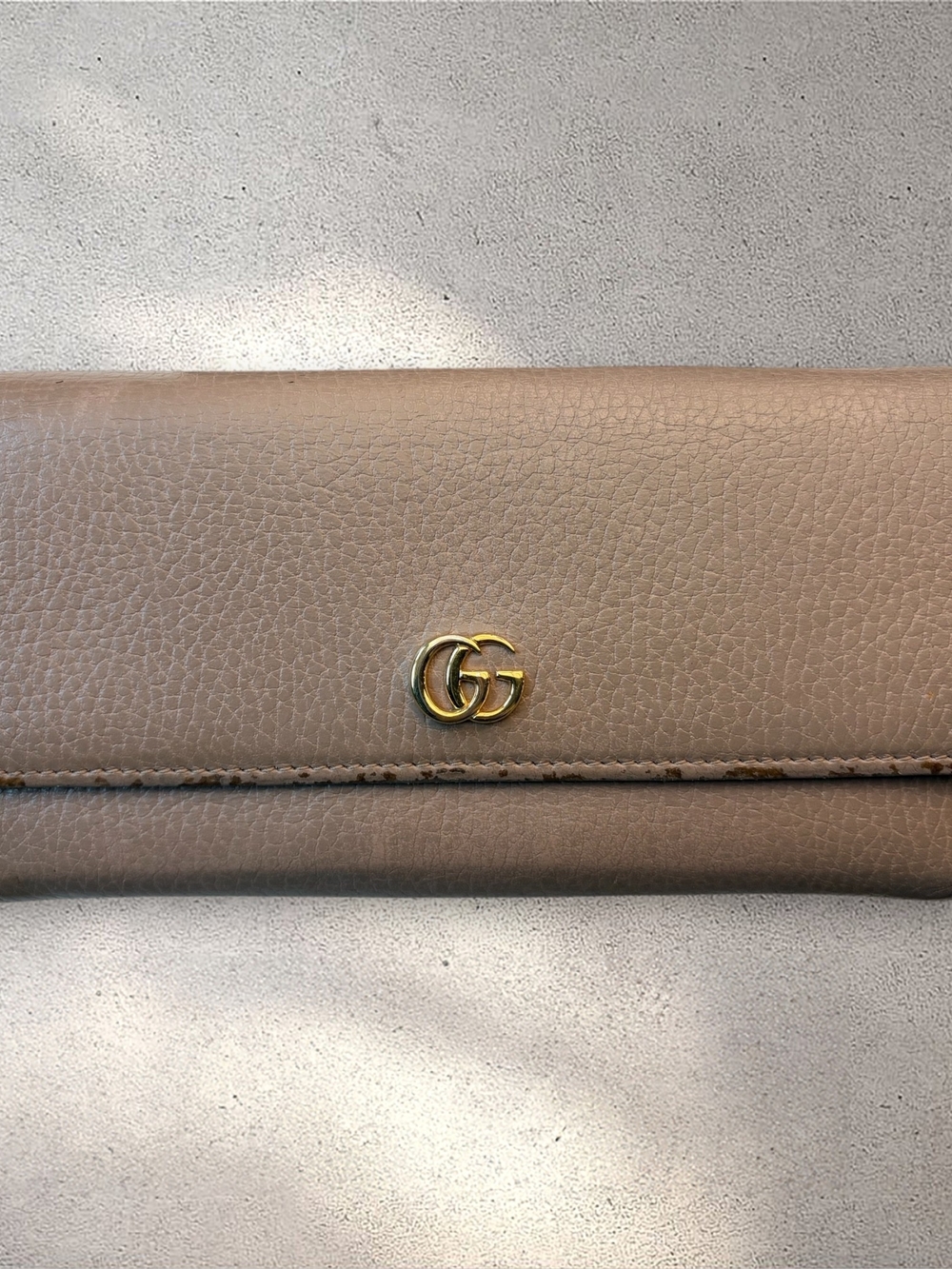 Authentic Gucci Petite Marmont Pink Pebbled Leather GG Continental Flap Wallet